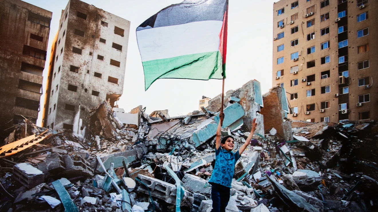 Photo exhibition and bazaar event with the theme of 'Support to Gaza' at Selçuk University